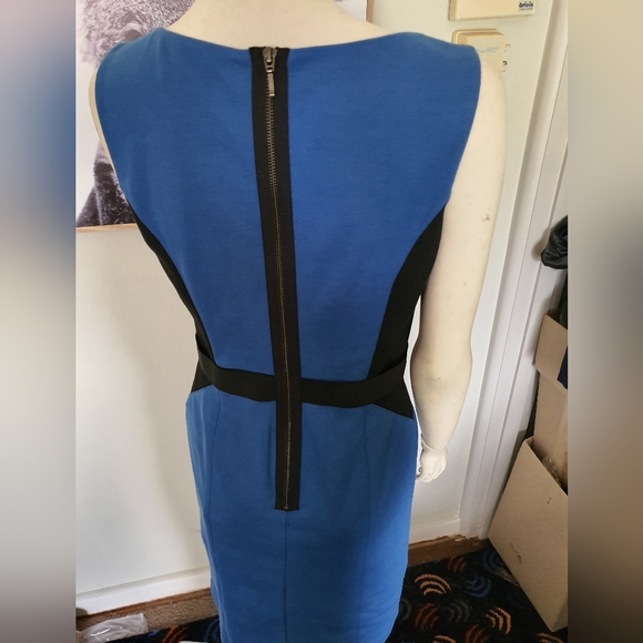 Review sleeveless dress size 10 - Picture 3 of 5